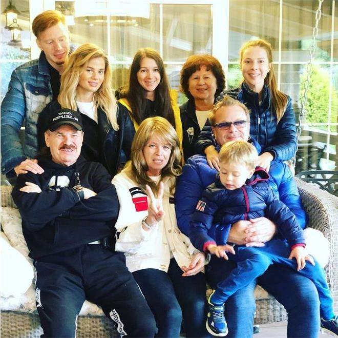 Наталья Подольская и семья