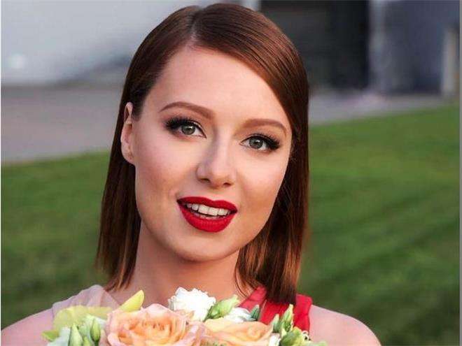Юлия Савичева