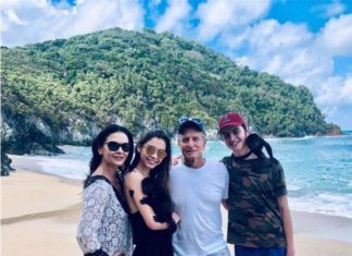 Немов сестри: Кетрін Зета-Джонс і її 16-річна дочка знялися у спільній фотосесії