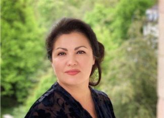 Ароматно: Анна Нетребко поділилася фірмовим рецептом гарячої закуски