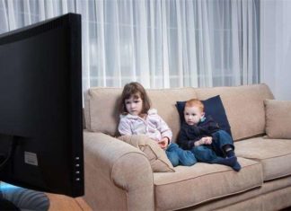 Порада дня: включайте дітям мультики, але з однією умовою