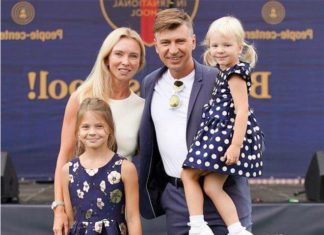 Ось це свято! Олексій Ягудін і Тетяна Тотьмяніна показали фото і відео з дня народження дочки Лізи