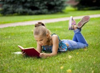 Як відіпрати траву з джинсів