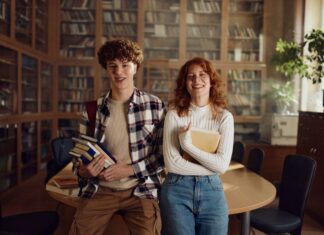 Шлюб на другому плані: все менше підлітків бачать його у своєму майбутньому