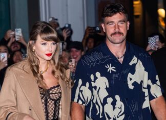 Docuseries ‘Eras’ Taylor Swift Memberi Penggemar Intip Kisah Romantisnya dengan Travis Kelce