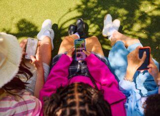 Розгадування поколінь Z: За скролінгом прихований код автентичності