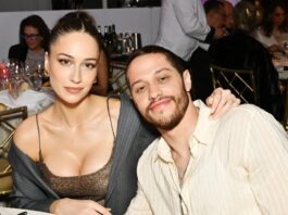 Піт Девідсон і Елсі Хьюітт адаптуються до батьківства