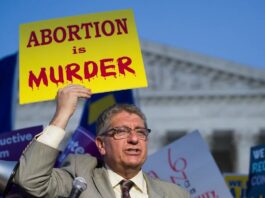 Клініки для проведення абортів готуються до ескалації насильства, оскільки екстремістські групи мобілізуються