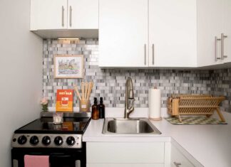 Je n’avais pas de tiroirs de cuisine dans mon appartement – cet organisateur à 40 $ a résolu ce problème