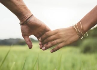 Як відносини батьків формують романтичні уподобання майбутніх поколінь